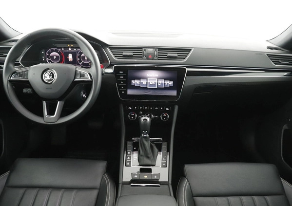 Skoda Superb cena 124945 przebieg: 113857, rok produkcji 2020 z Bierutów małe 596